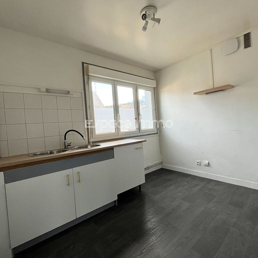 Location Appartement 2 pièces 50m² NOTRE DAME DE BONDEVILLE 76960 - Photo 1