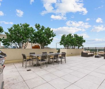 For Lease - 23 Glebe Road Unit# 407, Toronto, Ontario - Photo 1