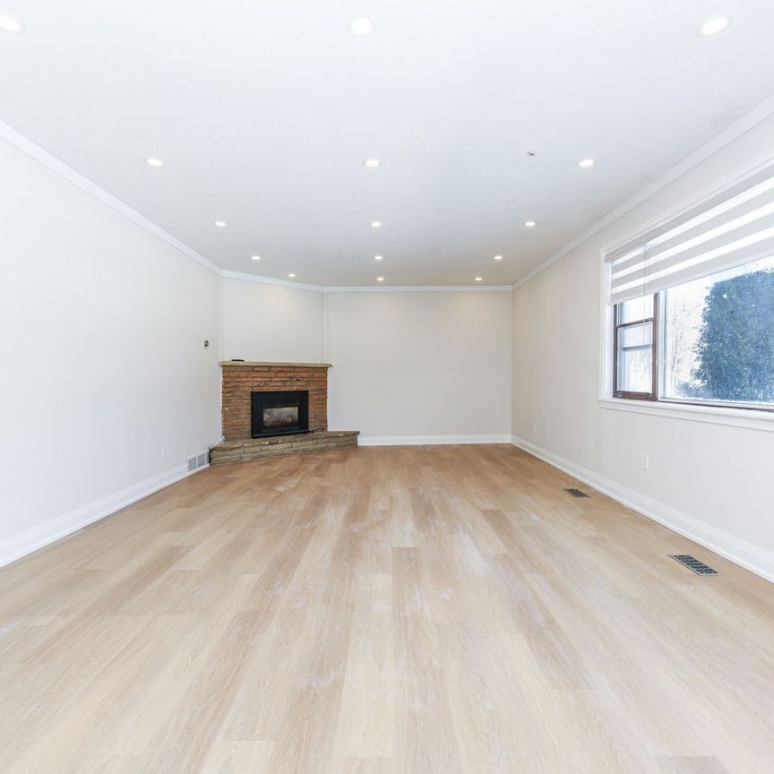 For Lease - 69 CENTRE Street, Brampton, Ontario - Photo 1