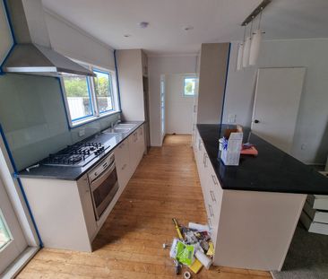 Large family home with plenty of space for the kids - Photo 6