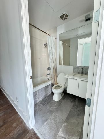 For Lease - 42 Charles Street Unit# PH5606, Toronto, Ontario - Photo 3