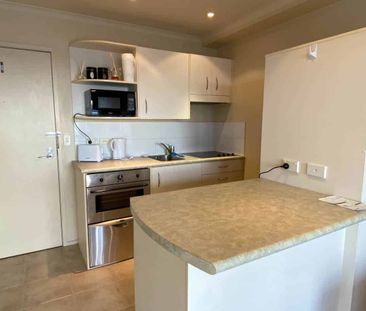 One Bedroom with a view - Photo 3