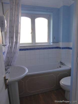 1 bedroom property to rent in Wokingham - Photo 3