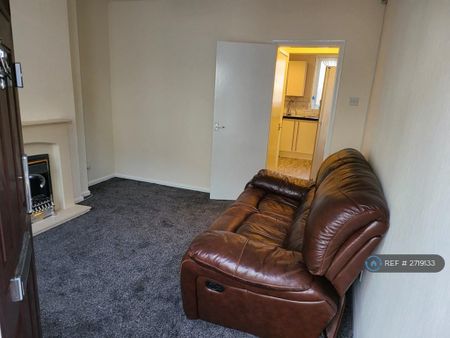 2 bedroom terraced house to rent - Photo 3