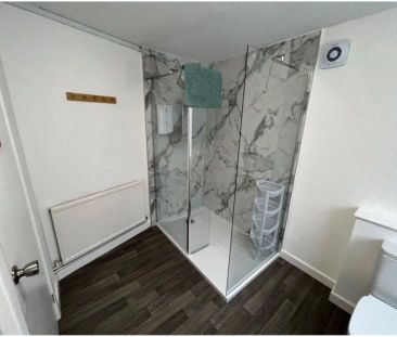 Property to rent - Photo 3