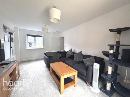 4 bedroom detached house to rent - Photo 1