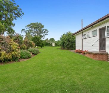 Stunning Family Home! - Photo 3