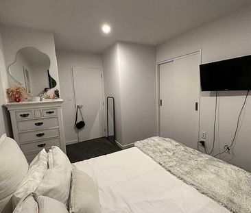 Lyall Bay, 3 bedrooms - Photo 2