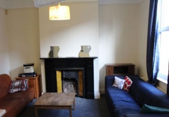 4 bedroom house to rent - Photo 1