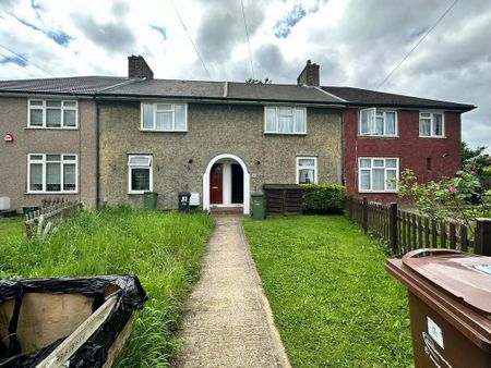 3 bedroom terraced house to rent - Photo 3