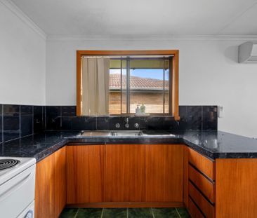 Convenient location - Photo 5