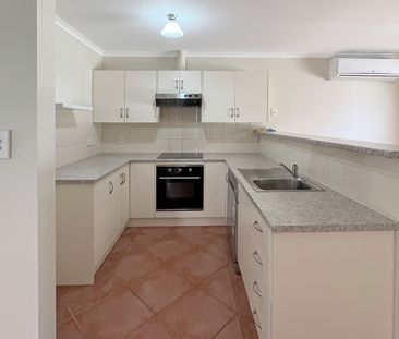 Lovely 3 Bedroom Home in Central Location - Close to Amenities! - Photo 5