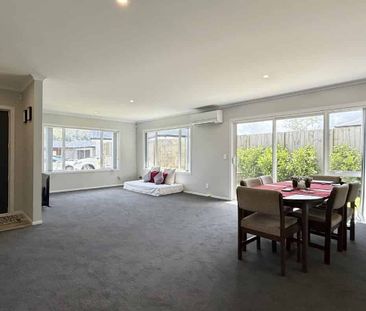 Modern 3-Bedroom House in Wainuiomata - Photo 3