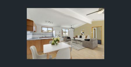 DETAILS CALL or TEXT CYNTHIA ON 0430 720 320 - Photo 4