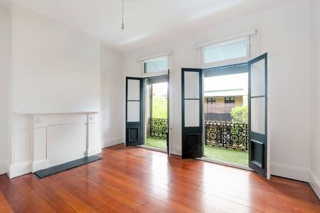 27 Ridge Street, Surry Hills NSW 2010 - Terrace For Rent | Domain - Photo 4