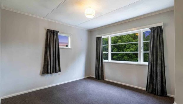 Charming 3-Bedroom Home - Photo 1