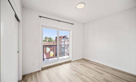 Manchester: Black Accents – Penthouse Suite – 710 Westminster, Winnipeg, MB - Photo 4