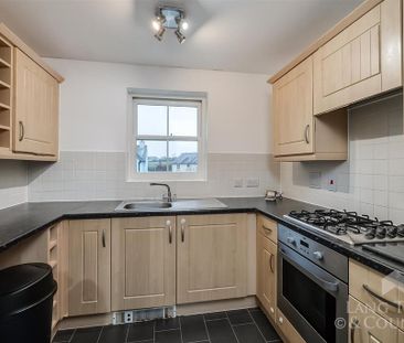 2 bedroom terraced house to rent - Photo 3