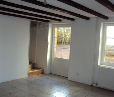 Location Appartement 3 pièces - Photo 4