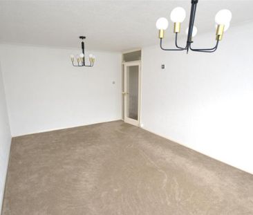 3 bedroom detached bungalow to rent - Photo 1