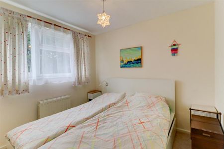 2 bedroom semi-detached house to rent - Photo 4