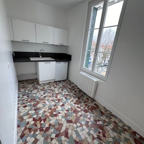 Location Appartement 1 pièce 32m² VICHY 03200 - Photo 1