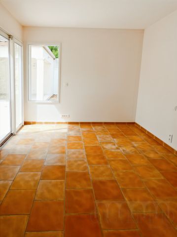 Location Maison 3 pièces 107m² CASTRIES 34160 - Photo 5