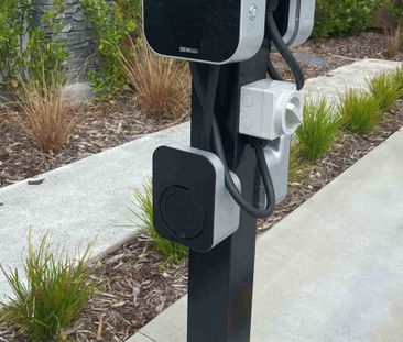 Te Atatu Peninsula, 17/10 Fathom Place - Photo 1