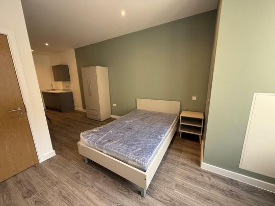 Studio to rent - Photo 1