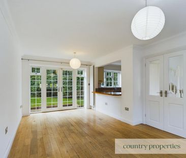 3 bedroom detached house to rent - Photo 2