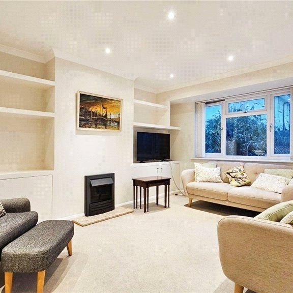 Park Road, Stanwell, Staines-upon-Thames, Surrey, TW19 7NT - Photo 1