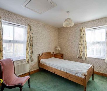 St Johns Green, Colchester, CO2 - Photo 3