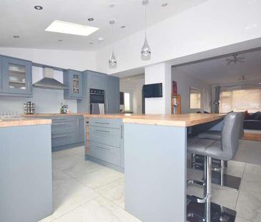 Manor Road, Wendover, HP22 - Photo 4