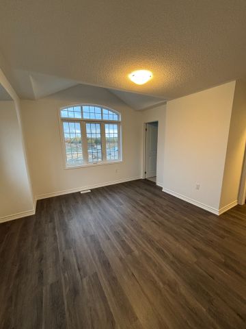 For Lease - 41 Lower Street, Barrie, Ontario - Photo 4