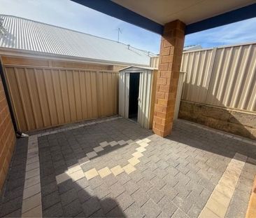 47 Serventy Cres, Hammond Park - Photo 1