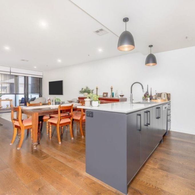 Premium Foreshore Living in the Heart of Kingston - Photo 1