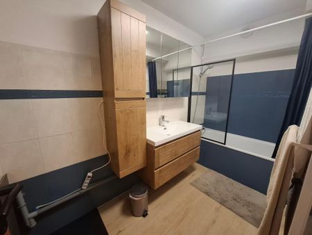 Location Appartement 2 pièces 61m² MONT DE MARSAN 40000 - Photo 3