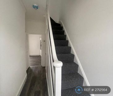 4 bedroom terraced house to rent - Photo 4