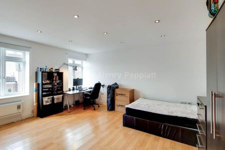 Studio to rent - Photo 5