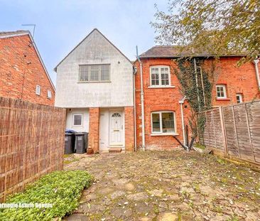 London Road, Welwyn, AL6 - Photo 2