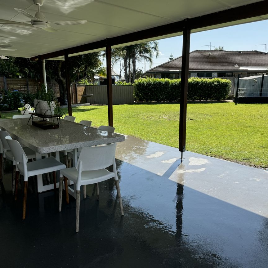 Family Home in Quiet Cul-de-sac - Photo 1