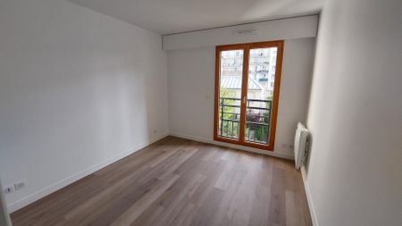 location Appartement T3 DE 74.5m² À PARIS - Photo 2