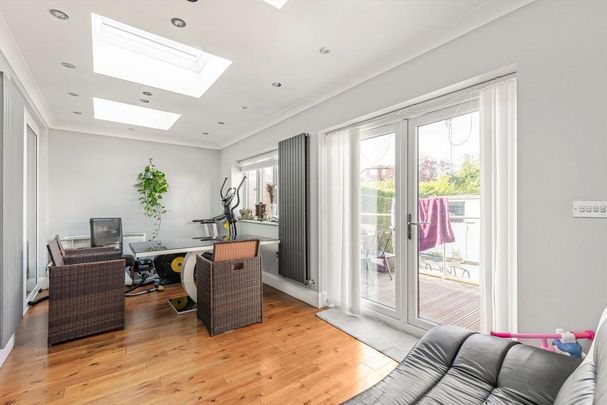 5 bedroom house to rent - Photo 1