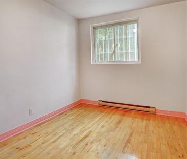 10663 Av. des Récollets - Photo 1