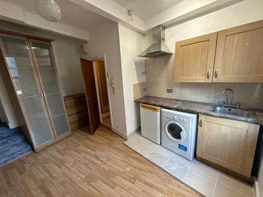 Studio to rent - Photo 1