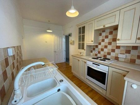 2 bedroom apartment to rent - Photo 2