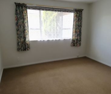 Sunny two bedroom unit with double glazed windows - Photo 2