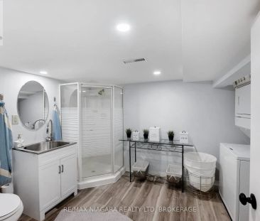 35 LOWELL AVENUE - Photo 2