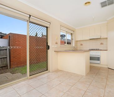 3/33 Harbury Street, Reservoir VIC 3073 - Photo 5