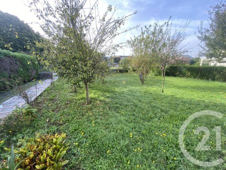 Location Maison 3 pièces 78m² CERENCES 50510 - Photo 2